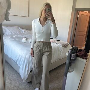 Abercrombie long sleeve collared zip up sweater